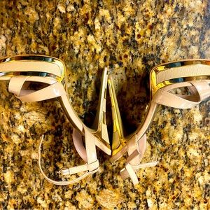 BEBE heels size 9 gold and nude